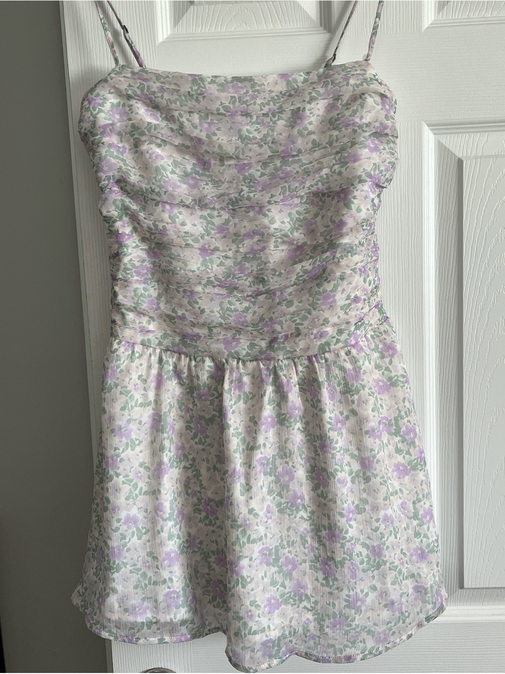 Hollister Lilac Floral Spaghetti-Strap Sundress with pockets and built-in shorts - Picture 4 of 5